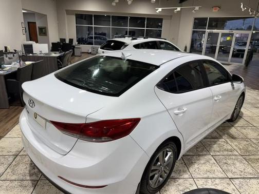 2017 Hyundai ELANTRA Value Edition