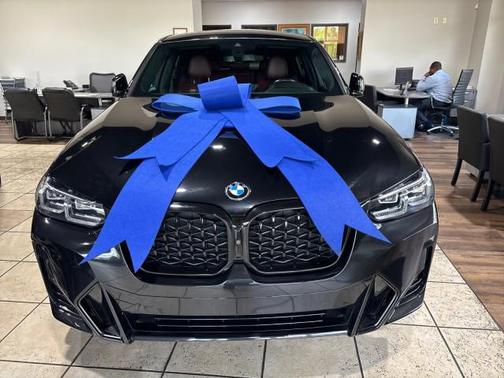2022 BMW X4 xDrive30i