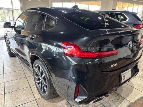 2022 BMW X4 xDrive30i