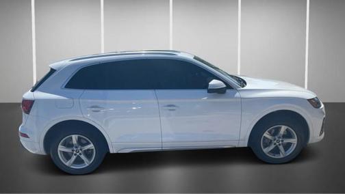 Ibis White 2021 Audi Q5 45 Premium