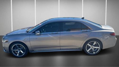 2018 Lincoln Continental Select