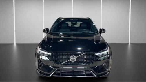 2022 Volvo XC60 Recharge Plug-In Hybrid T8 R-Design