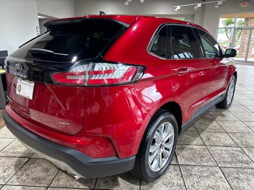 2023 Ford Edge Titanium
