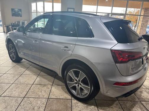 2025 Audi Q5 45 S line Premium