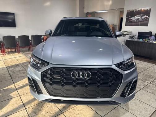 2025 Audi Q5 45 S line Premium