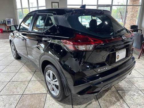 2024 Nissan Kicks S