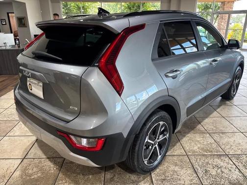 2023 Kia Niro EX