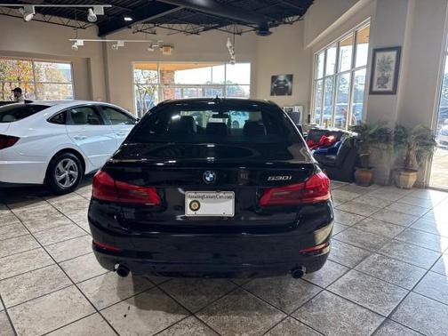 2017 BMW 530 530i