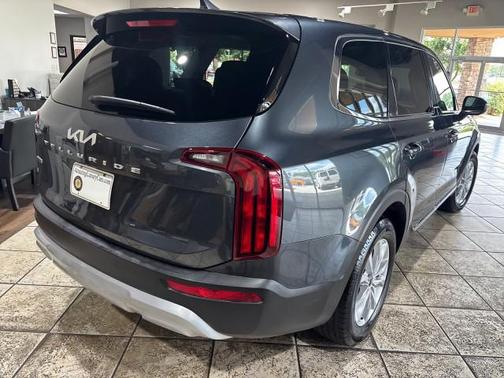 2022 Kia Telluride LX