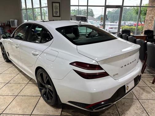 2022 Genesis G70 3.3T