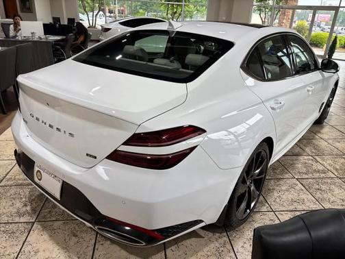 2022 Genesis G70 3.3T