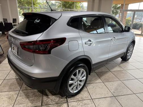 2022 Nissan Rogue Sport S