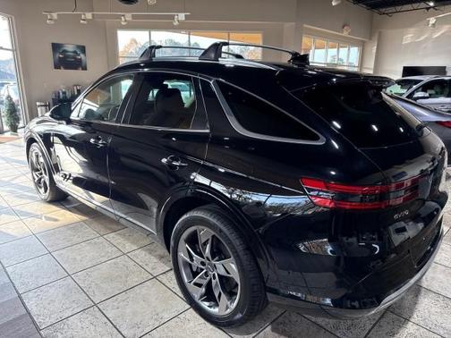 2024 Genesis Electrified GV70 Advanced
