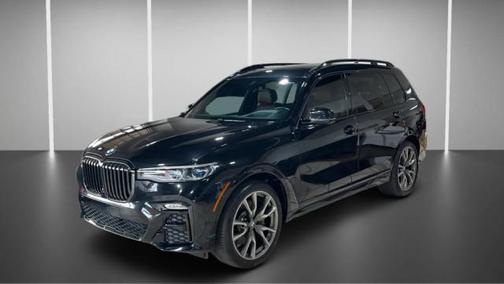 2021 BMW X7 M50i