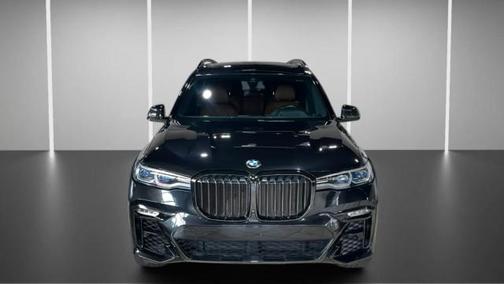2021 BMW X7 M50i