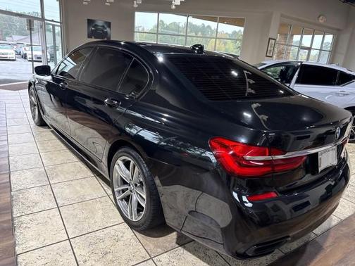 2019 BMW 750 I