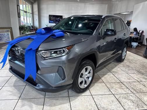 2022 Toyota RAV4 LE