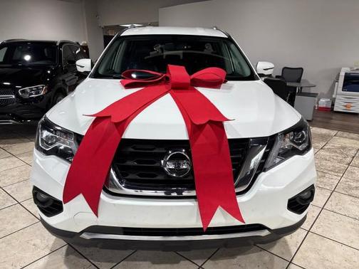 Glacier White 2020 Nissan Pathfinder SL