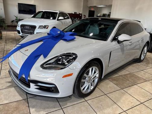 2018 Porsche Panamera Sport Turismo 4S