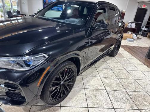 2023 BMW X5 M50i