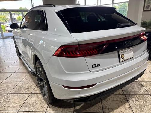 2021 Audi Q8 55 Premium