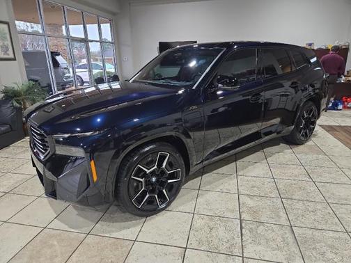 2023 BMW XM Base (A8)