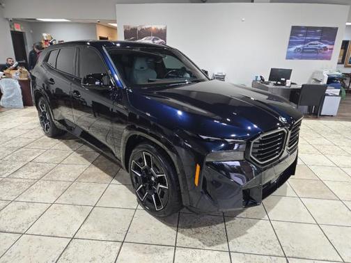 2023 BMW XM Base (A8)