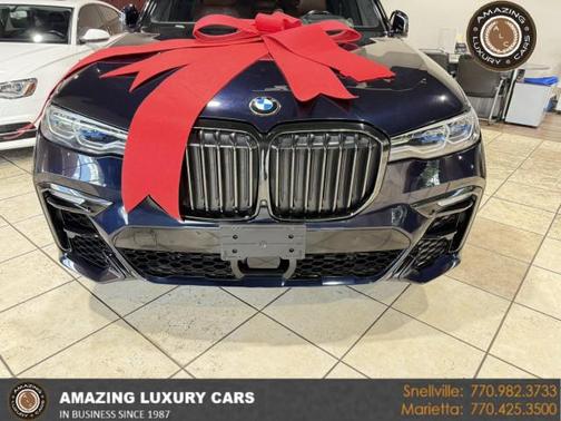 2022 BMW X7 M50i
