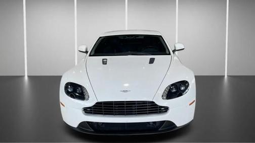 2015 Aston Martin V8 Vantage Base