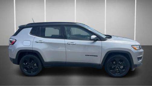 Billet Silver Metallic Clearcoat 2021 Jeep Compass Latitude