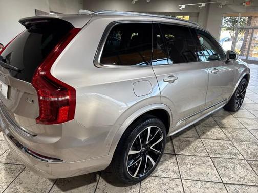 2023 Volvo XC90 Plus