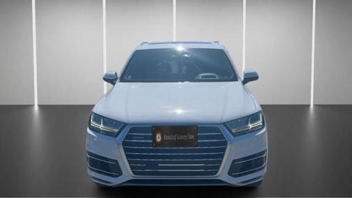 Glacier White Metallic 2018 Audi Q7 3.0T Prestige