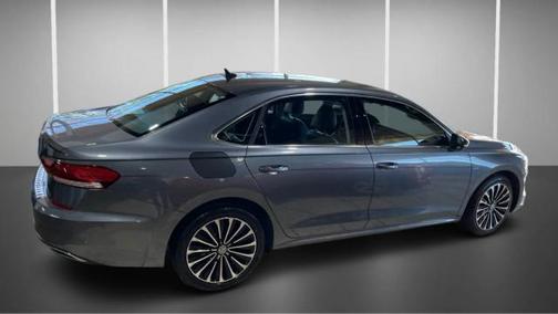 2022 Volkswagen Passat 2.0T Limited Edition