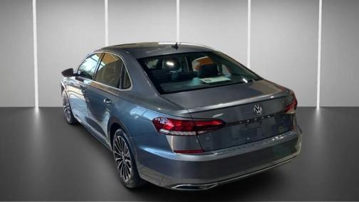 2022 Volkswagen Passat 2.0T Limited Edition