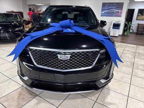 2022 Cadillac XT6 Premium Luxury FWD