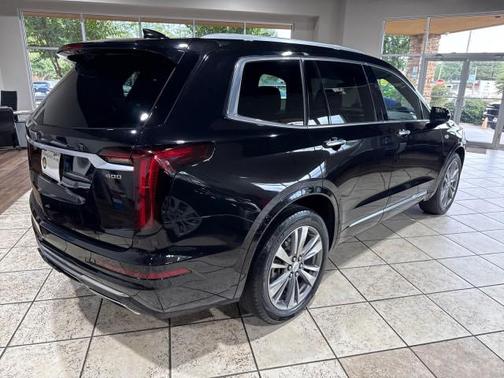 2022 Cadillac XT6 Premium Luxury FWD
