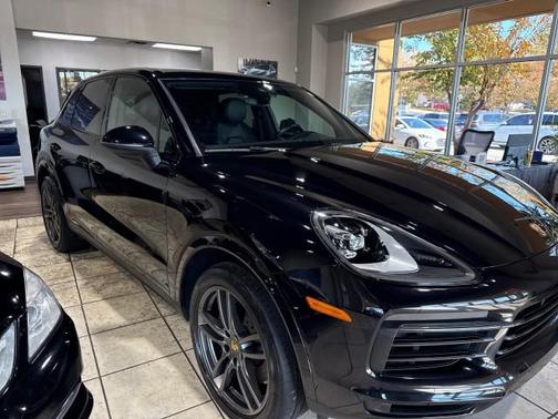 2022 Porsche Cayenne Cayenne