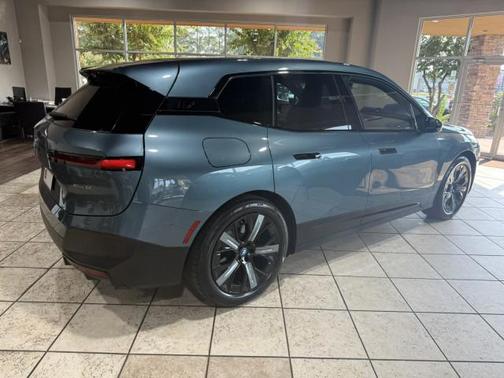 2022 BMW iX xDrive50