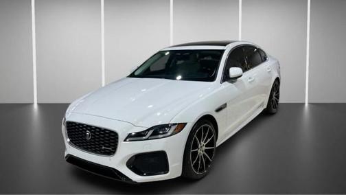 2022 Jaguar XF R-Dynamic SE