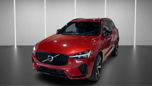 2022 Volvo XC60 Recharge Plug-In Hybrid T8 R-Design