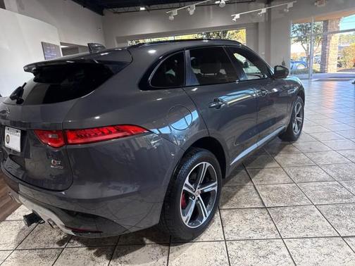 2017 Jaguar F-PACE S
