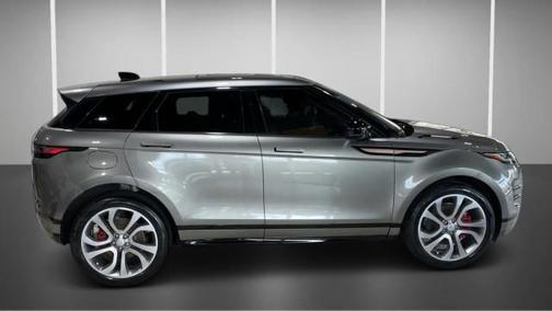Silicon Silver Premium Metallic 2022 Land Rover Range Rover Evoque R-Dynamic SE