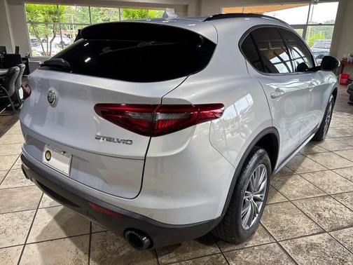 2022 Alfa Romeo Stelvio Sprint