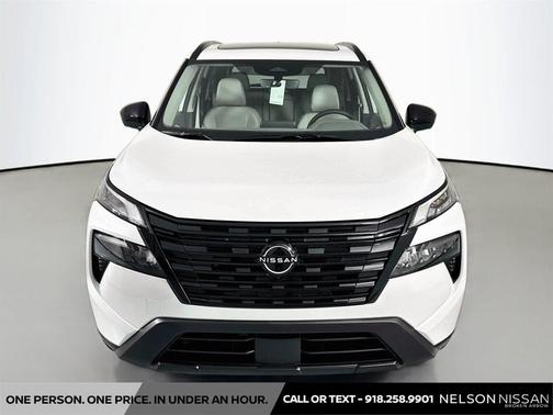 Everest White Pearl Tricoat 2026 Nissan Rogue Dark Armor