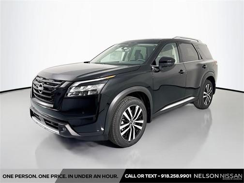 2025 Nissan Pathfinder Platinum 4WD