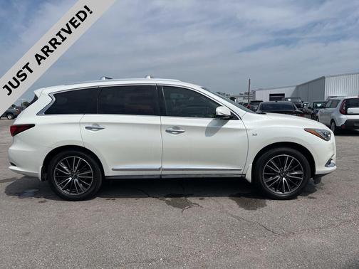 2017 INFINITI QX60 Base