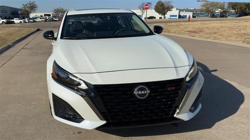 2025 Nissan Altima SR FWD