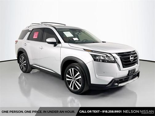 2024 Nissan Pathfinder Platinum FWD