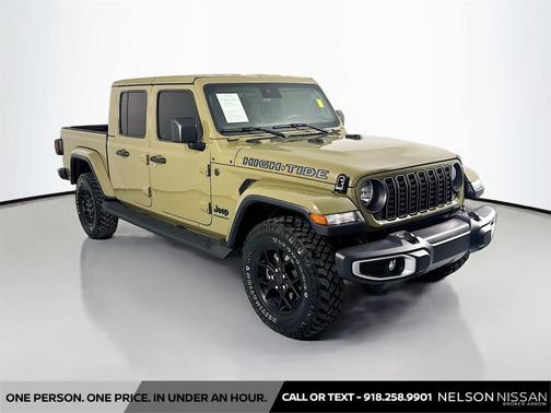 41 2025 Jeep Gladiator High Tide