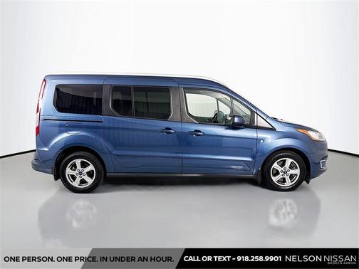 2019 Ford Transit Connect Titanium w/Rear Liftgate